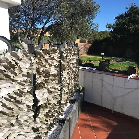 Molara ゲストハウス *