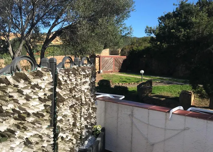 Molara Guest house *